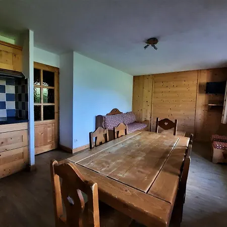 Cosy, 6 Pers., Pieds Des Pistes, 2 Chambres, Balcon Sud-ouest, Quartier Reberty 1850 - Fr-1-452-16 *